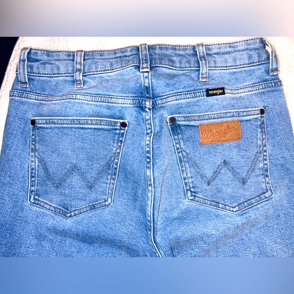 NWOT RETRO WRANGLER FLARE JEANS w29-L32 - Picture 4 of 10